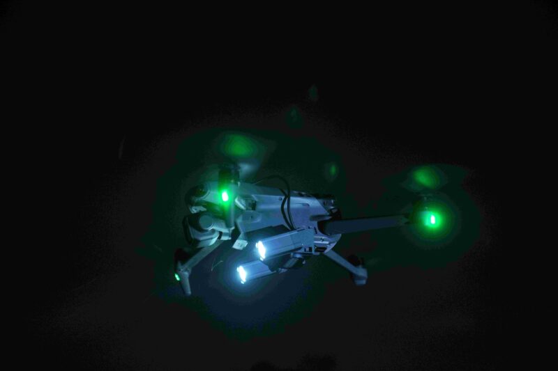 C.XL3 Multi-Function Gimbal Light - Image 5
